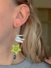 Load image into Gallery viewer, Swirl Pearls